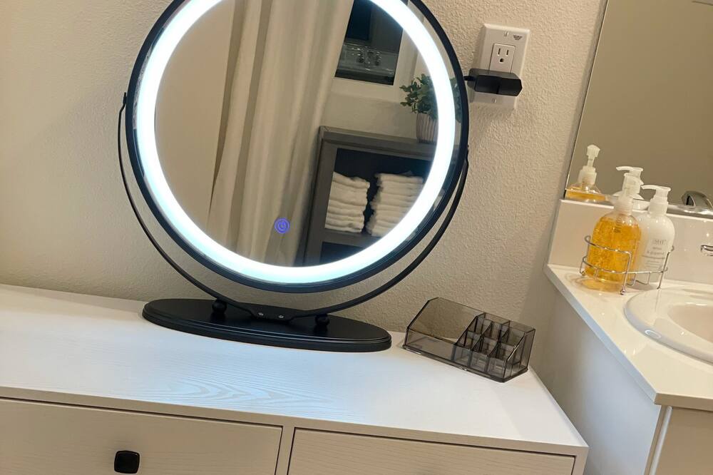 Photo of Bathroom in Canyon Country