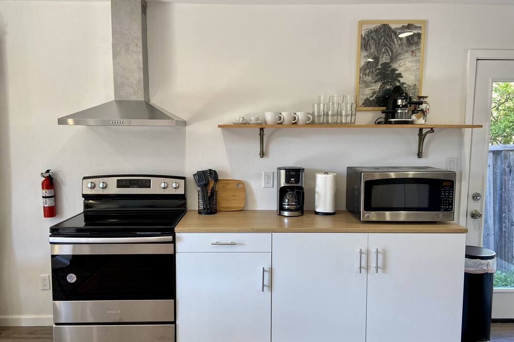 Photo of Kitchen in Edgewood Park