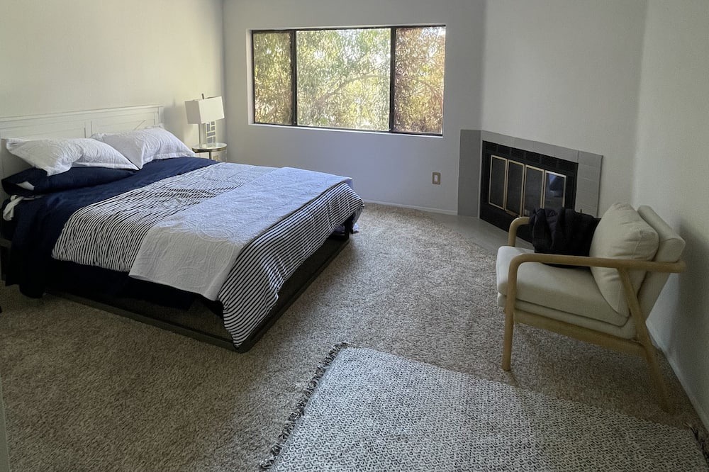 Photo of Bedroom in Hillcrest