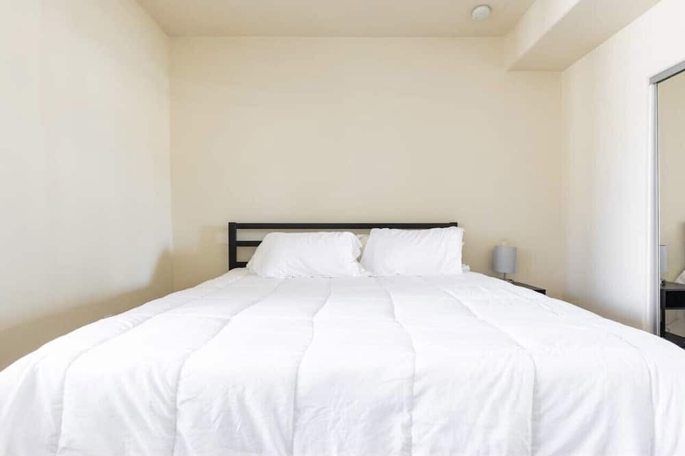 Photo of Bedroom in Hermosa Village