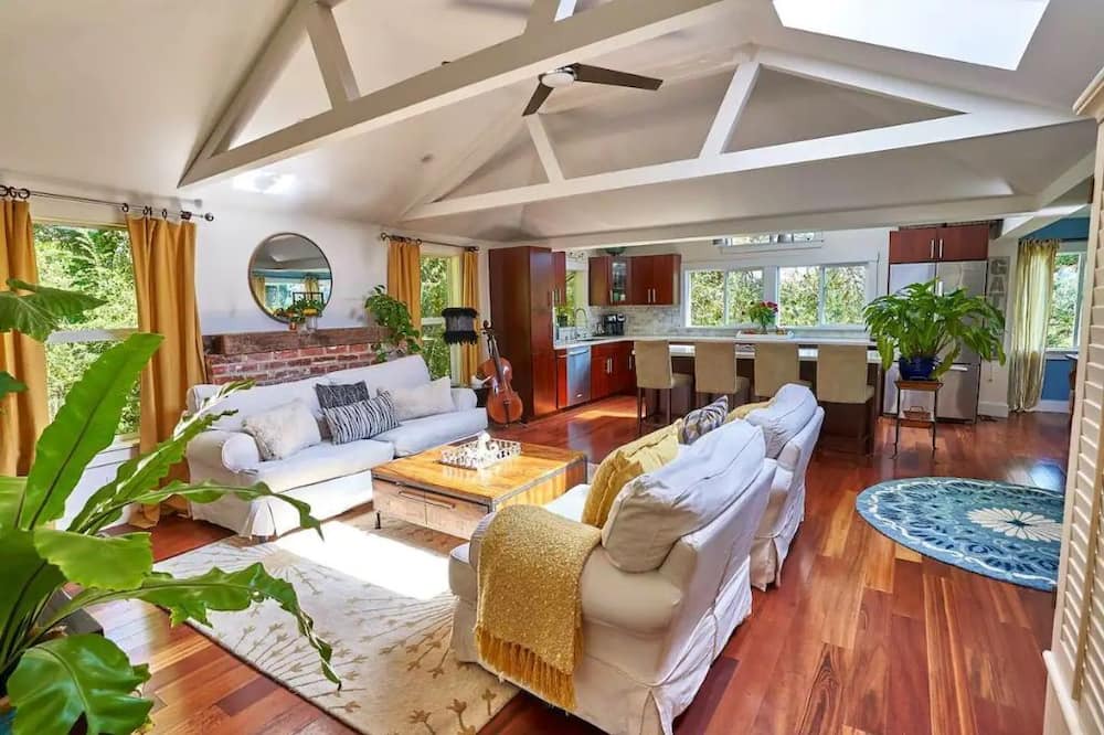 Photo of Livingroom in San Anselmo