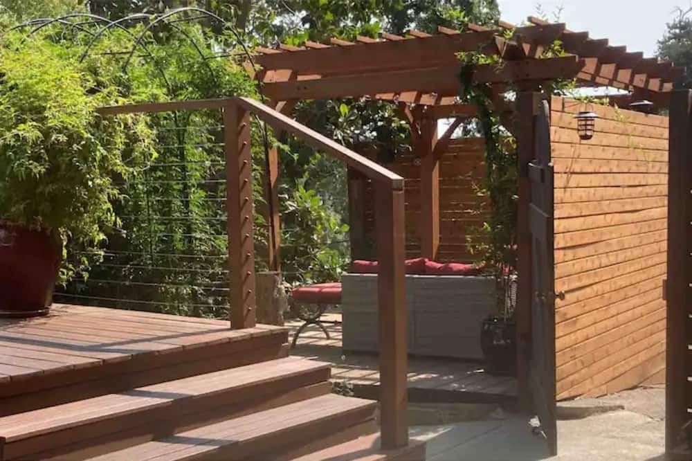 Photo of Patio Balcony in San Anselmo
