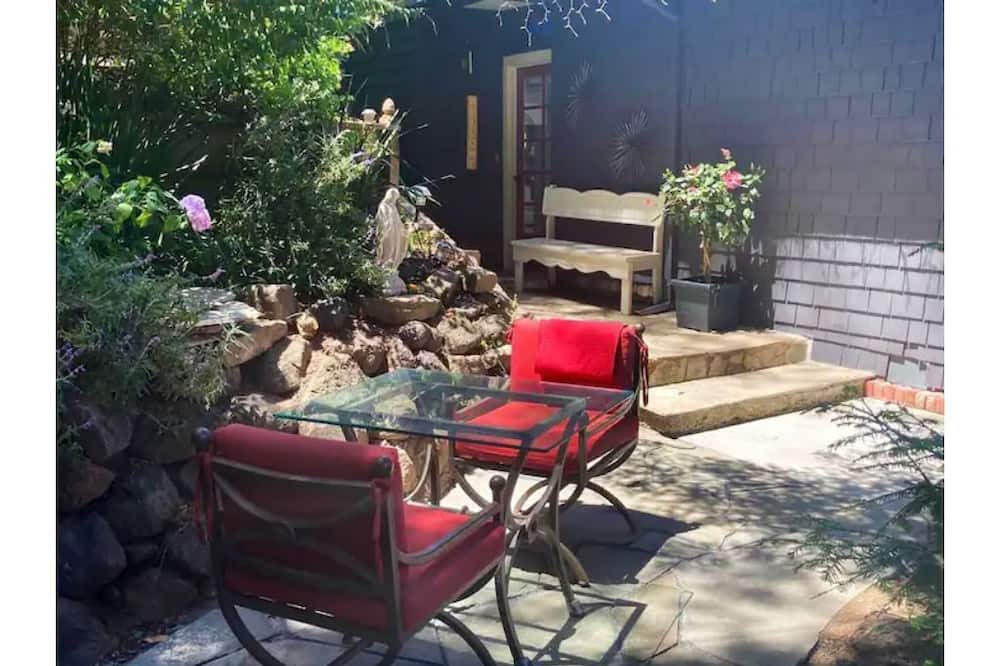 Photo of Patio Balcony in San Anselmo