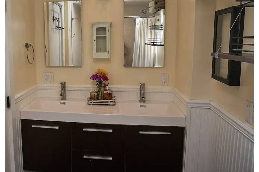 Photo of Bedroom in San Anselmo