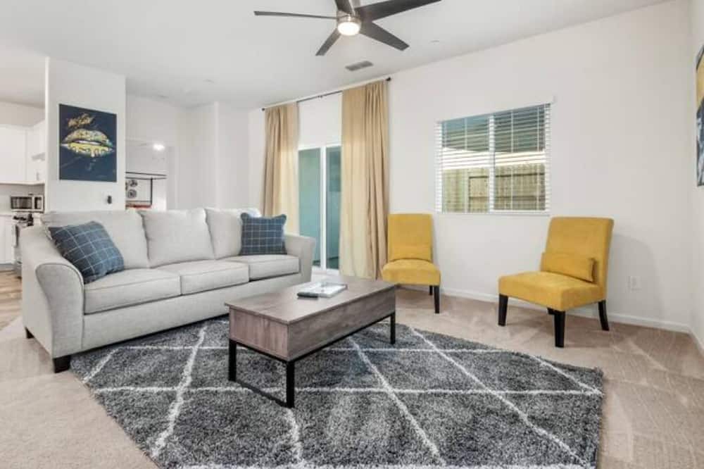 Photo of Bedroom in Roosevelt