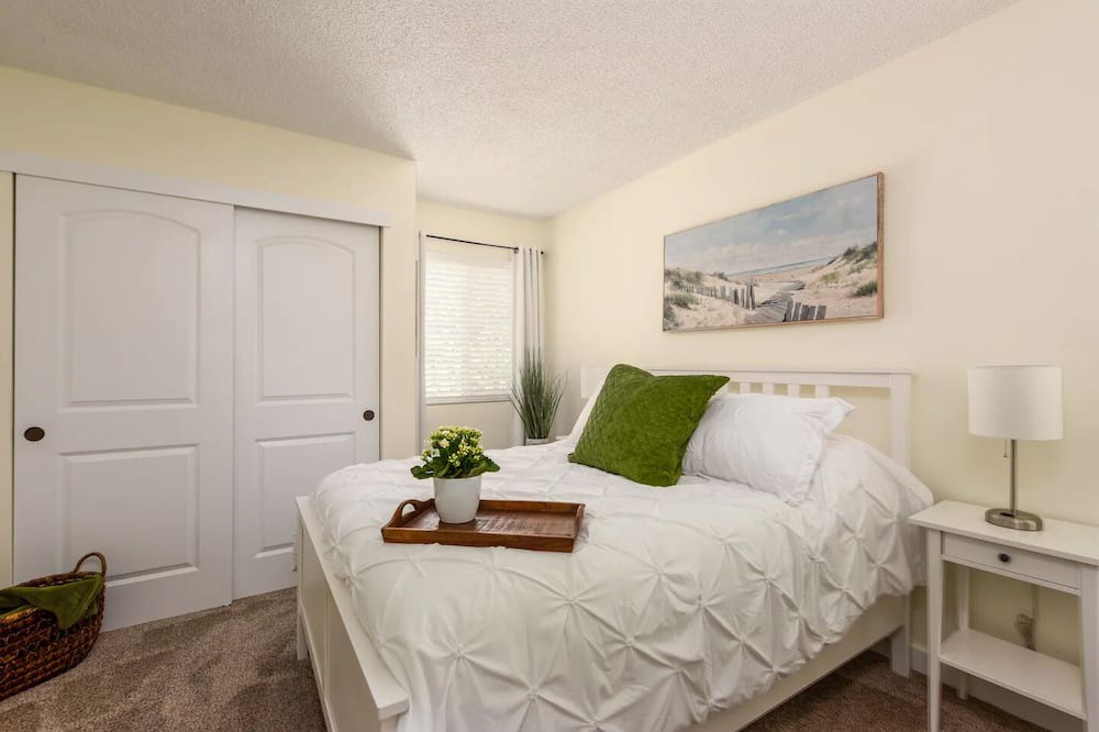 Photo of Bedroom in Santa Rosa