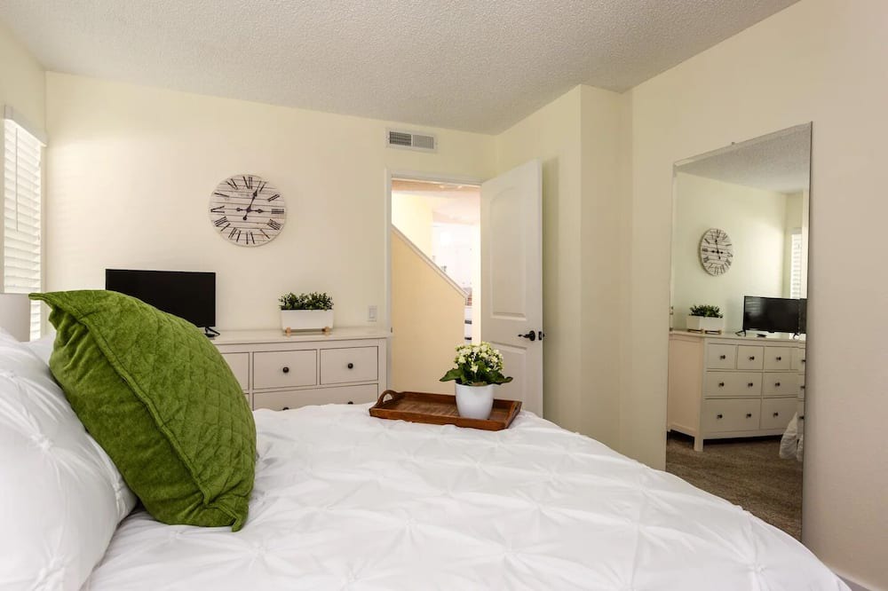 Photo of Bedroom in Santa Rosa