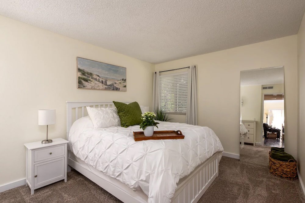 Photo of Bedroom in Santa Rosa