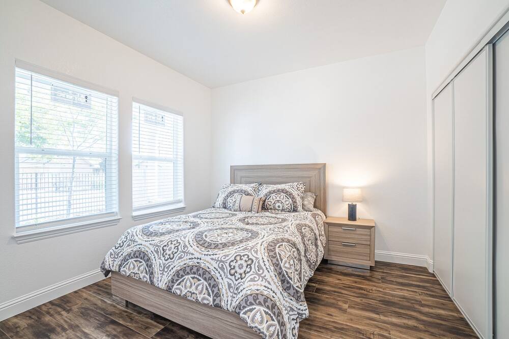 Photo of Bedroom in South Natomas