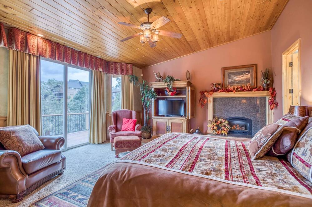 Photo of Bedroom in Castle Glen Estates
