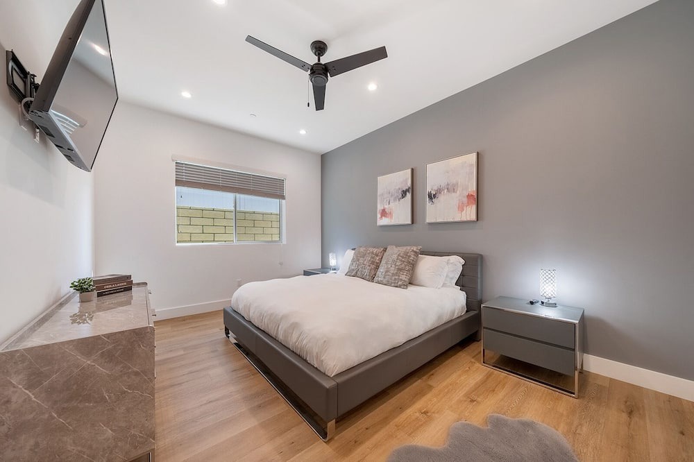 Photo of Bedroom in Valley Village