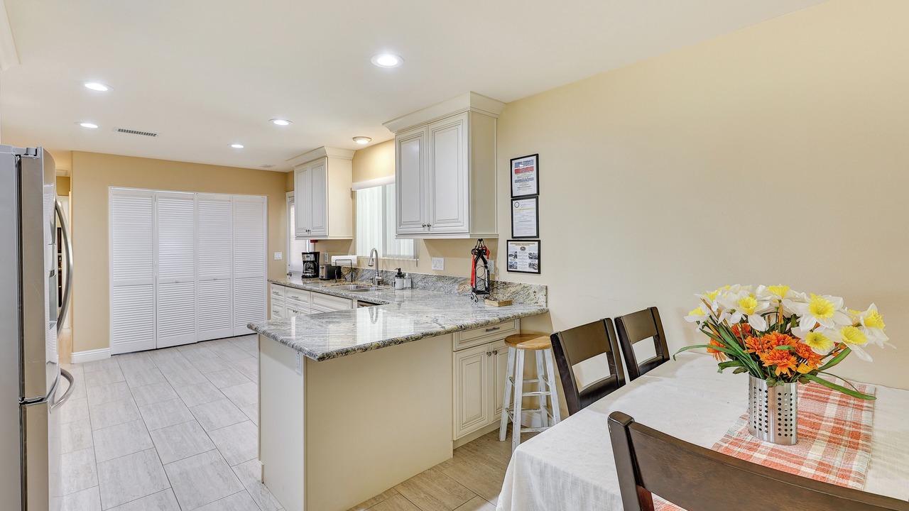 Photo of Kitchen in Lakeland Village