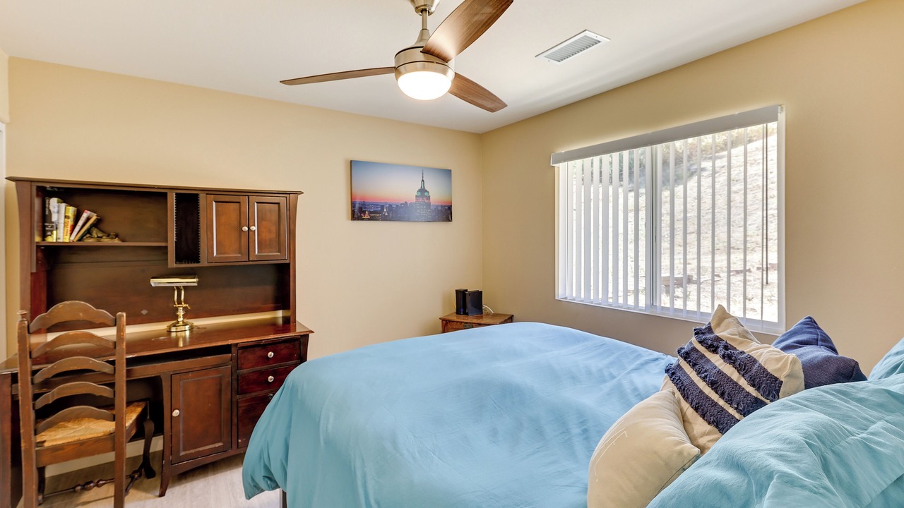 Photo of Bedroom in Lakeland Village