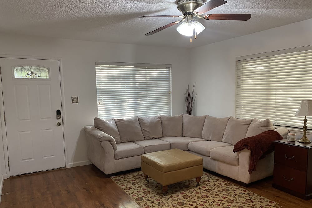 Photo of Livingroom in Citrus Heights