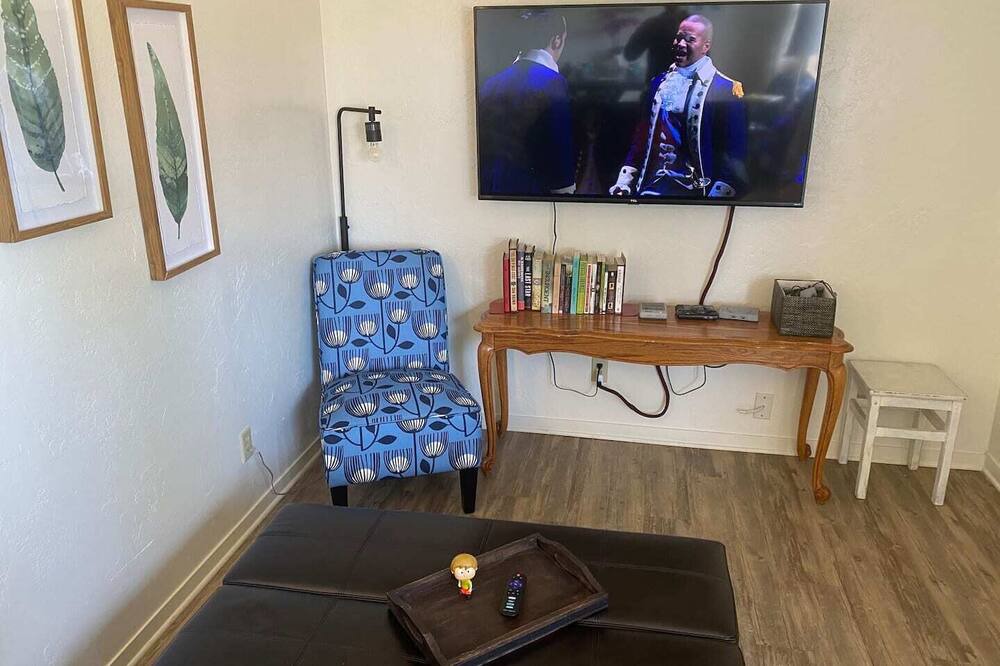 Photo of Livingroom in Eureka