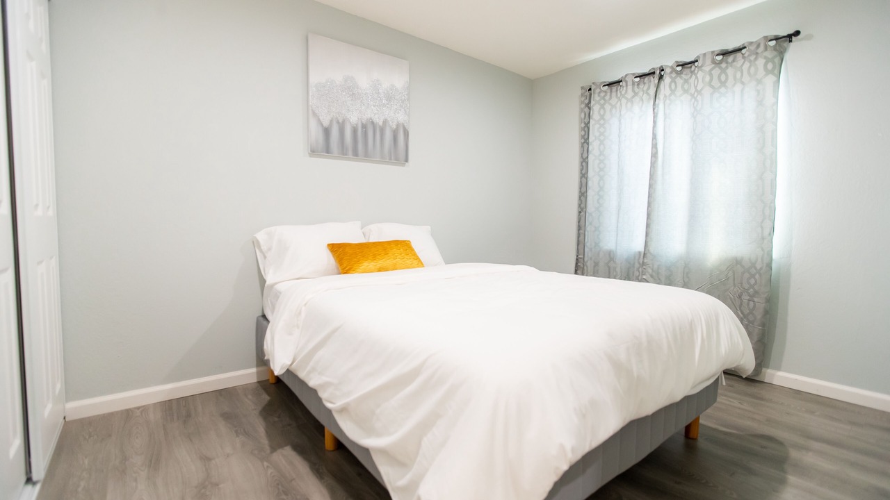 Photo of Bedroom in Willow Glen