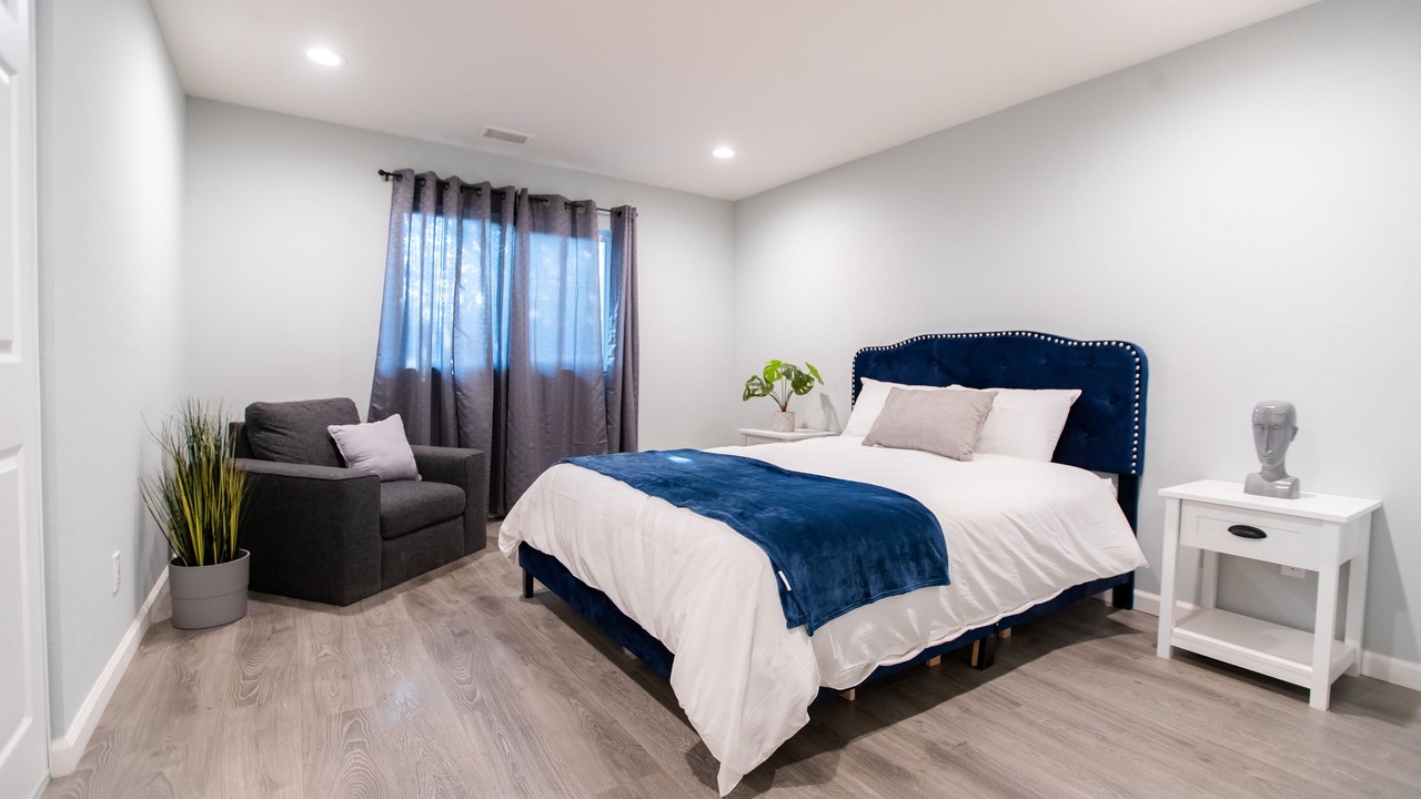 Photo of Bedroom in Willow Glen