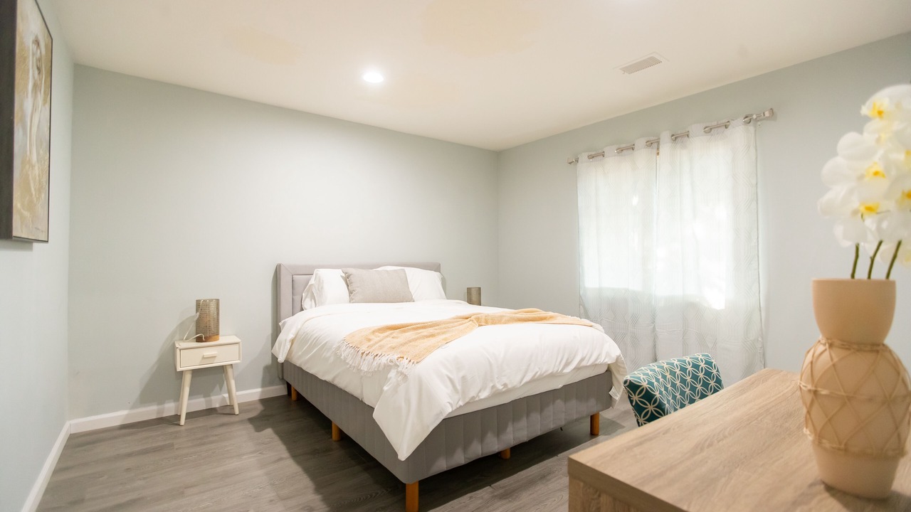 Photo of Bedroom in Willow Glen