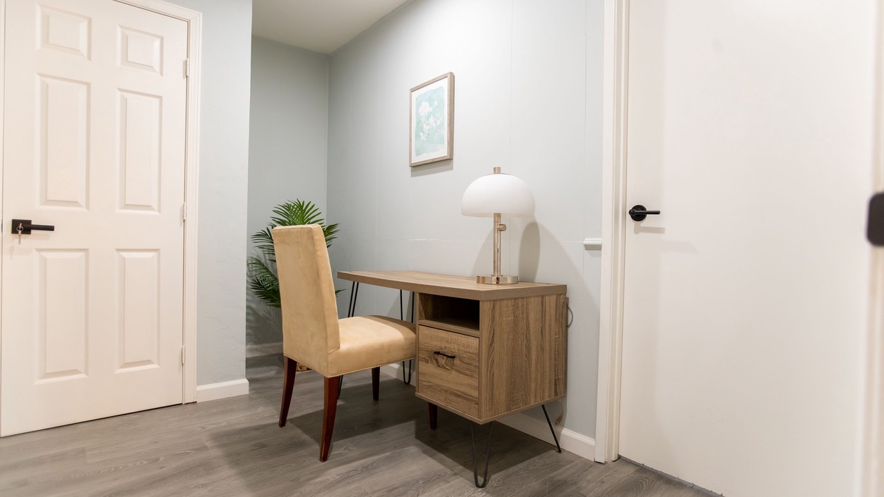 Photo of Bedroom in Willow Glen
