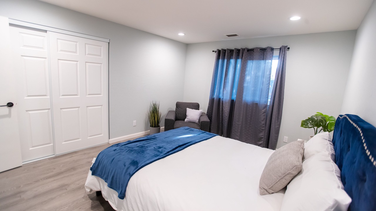 Photo of Bedroom in Willow Glen