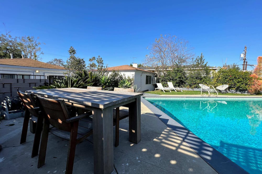 Photo of Outdoor in Inglewood
