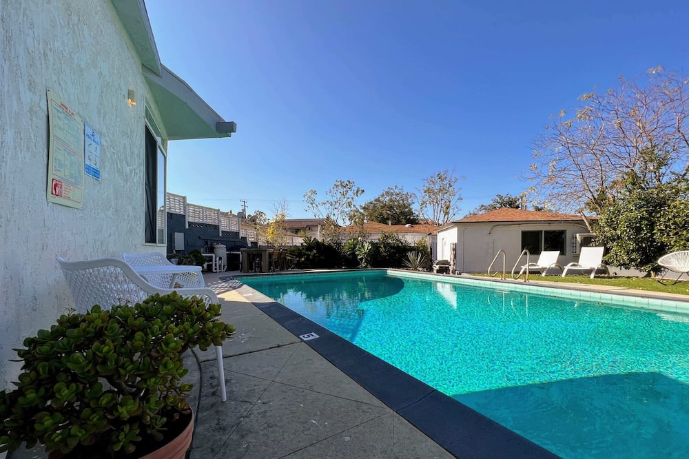 Photo of Outdoor in Inglewood
