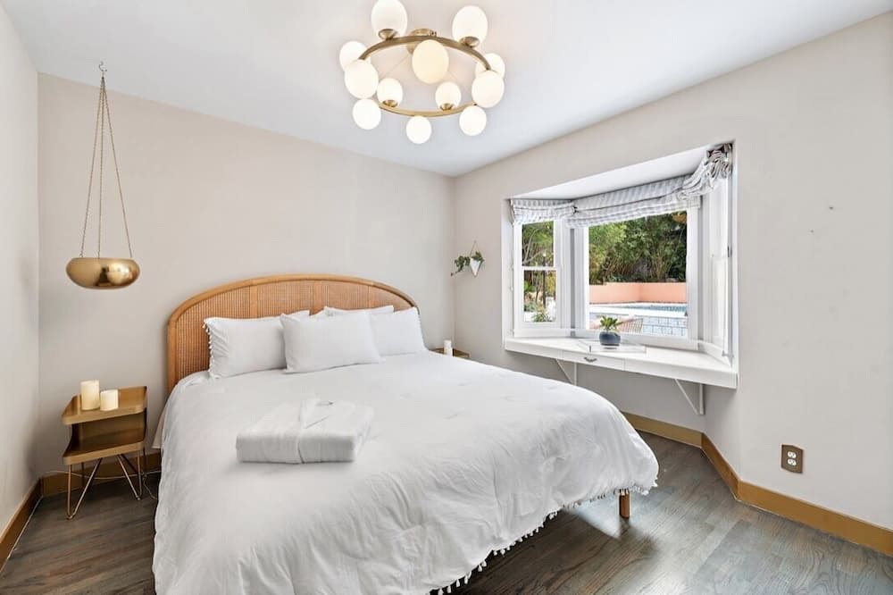 Photo of Bedroom in Studio City