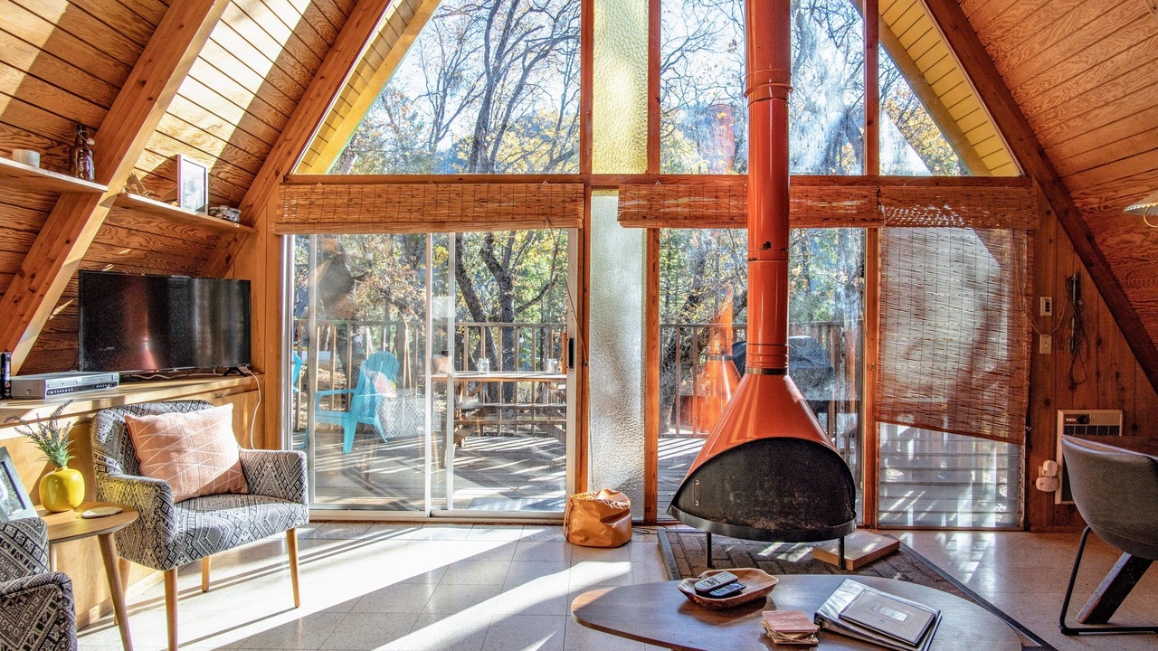 Photo of Livingroom in Camp Nelson
