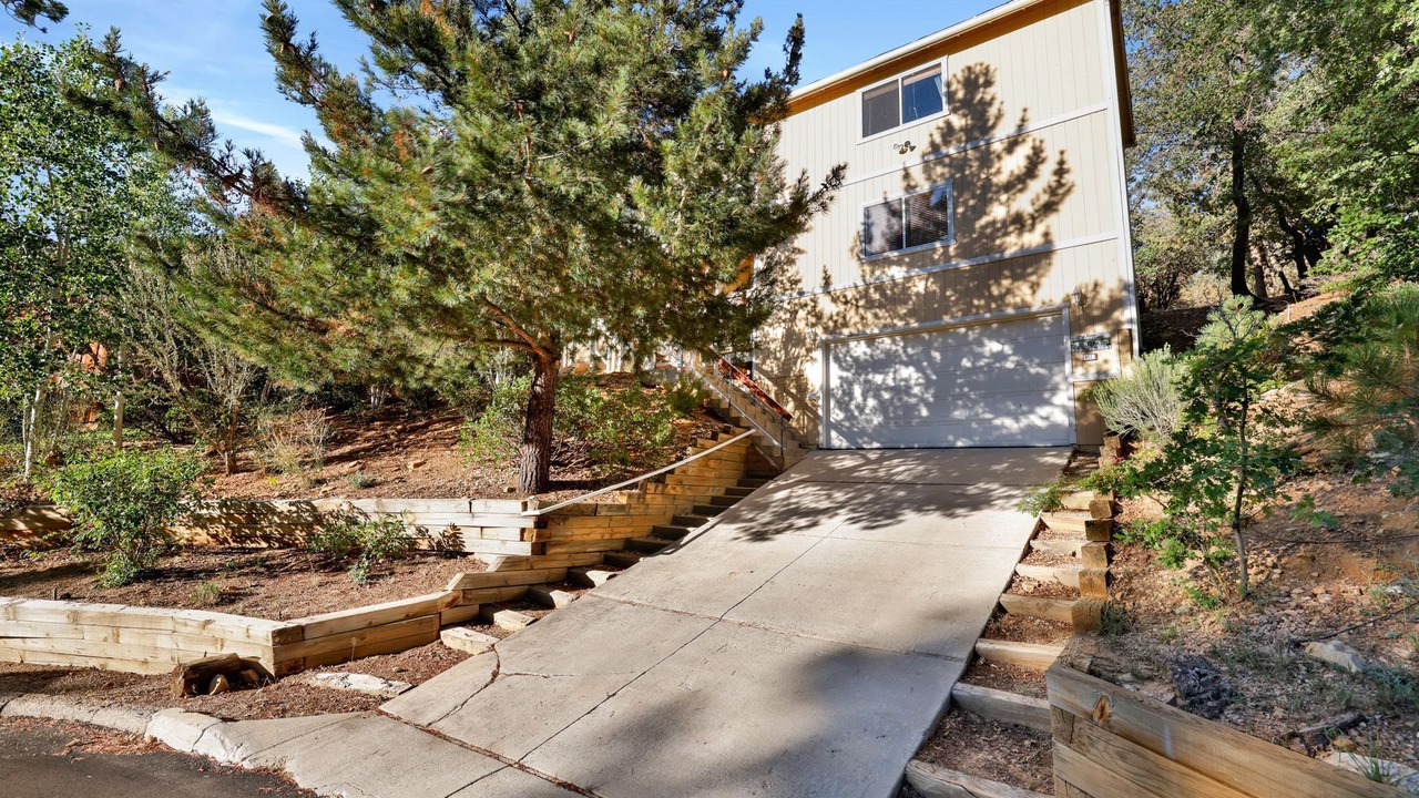 Photo of Outdoor in Upper Moonridge