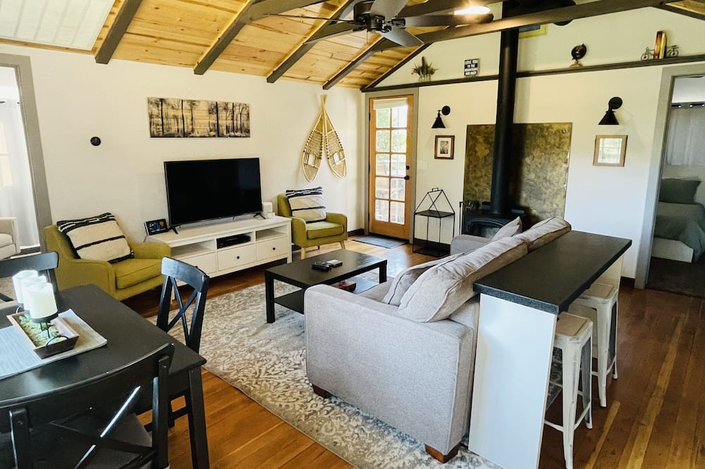 Photo of Livingroom in Julian