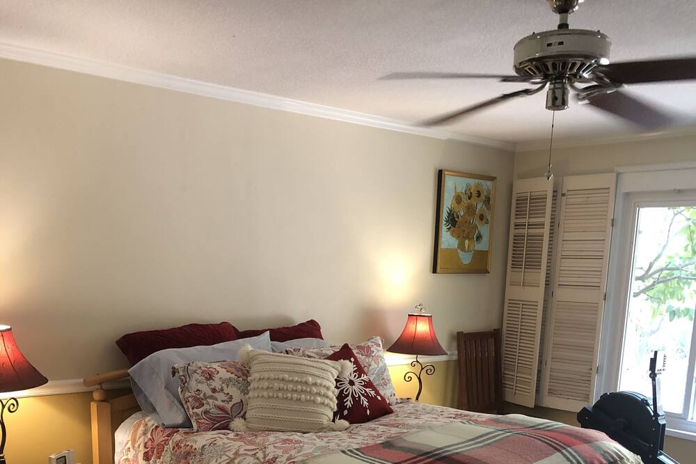 Photo of Bedroom in Benicia