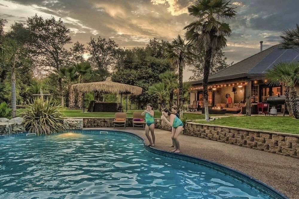 Photo of Outdoor in Redding