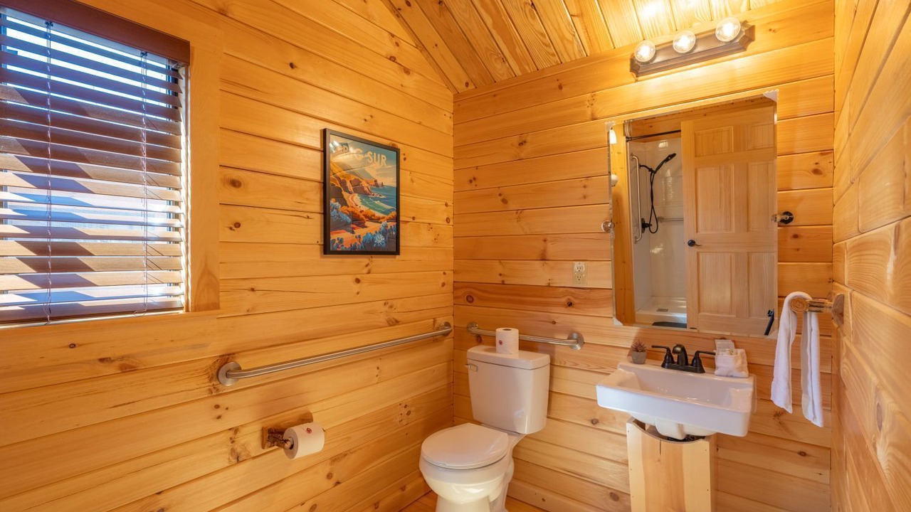 Photo of Bathroom in Hollister