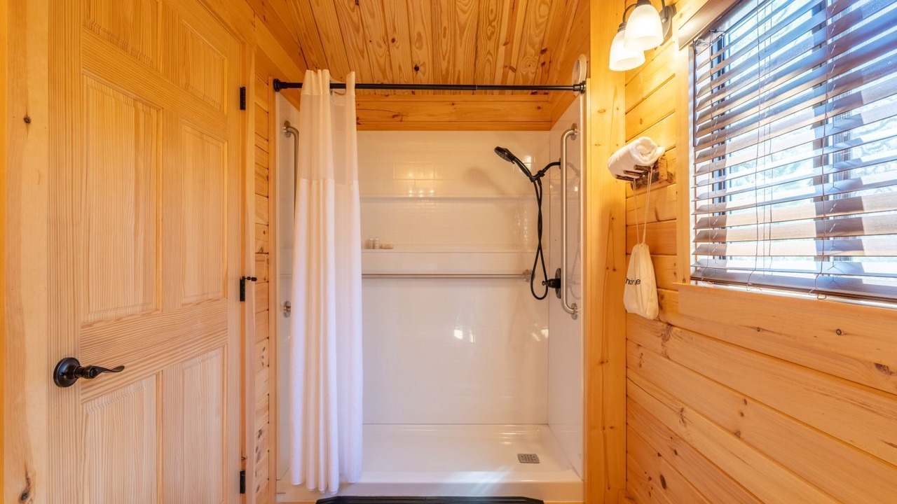 Photo of Bathroom in Hollister