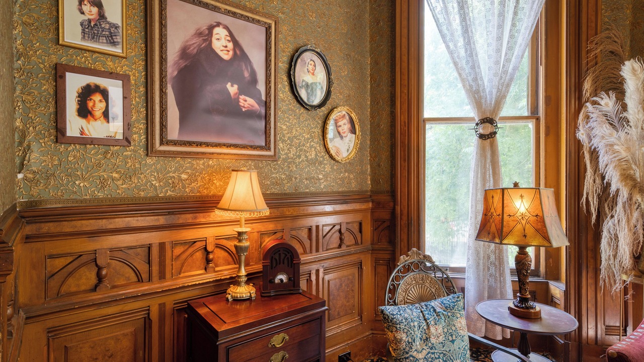 Photo of Livingroom in Downtown Sacramento