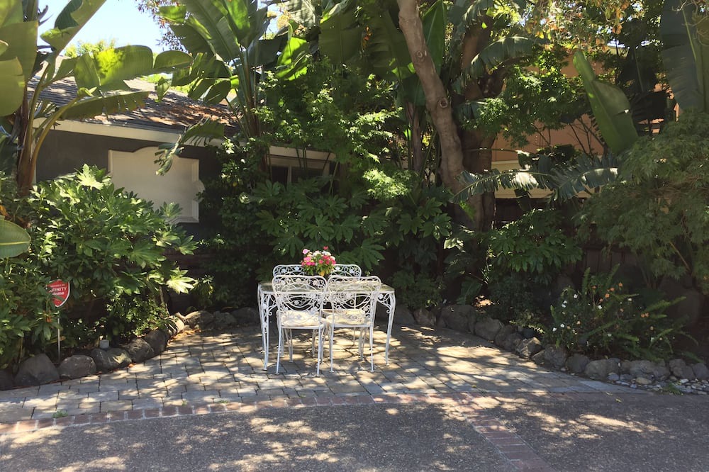 Photo of Outdoor in East Palo Alto