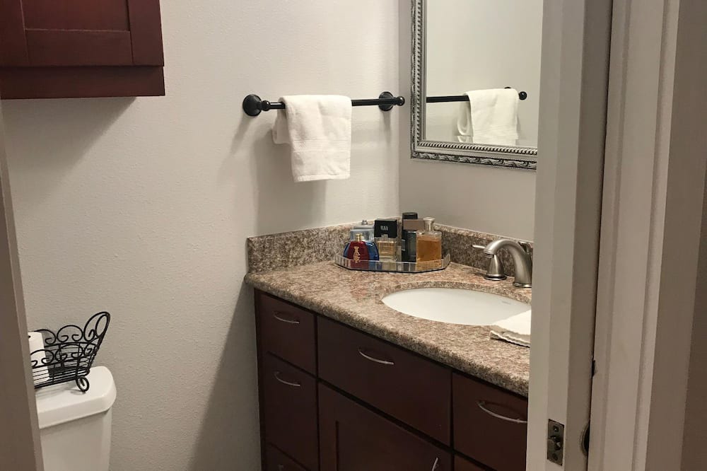 Photo of Bedroom in East Palo Alto