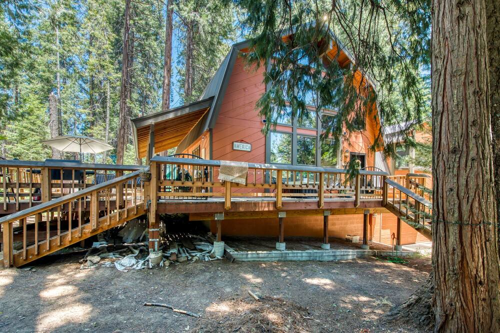 Photo of Others in Sierra Cedars