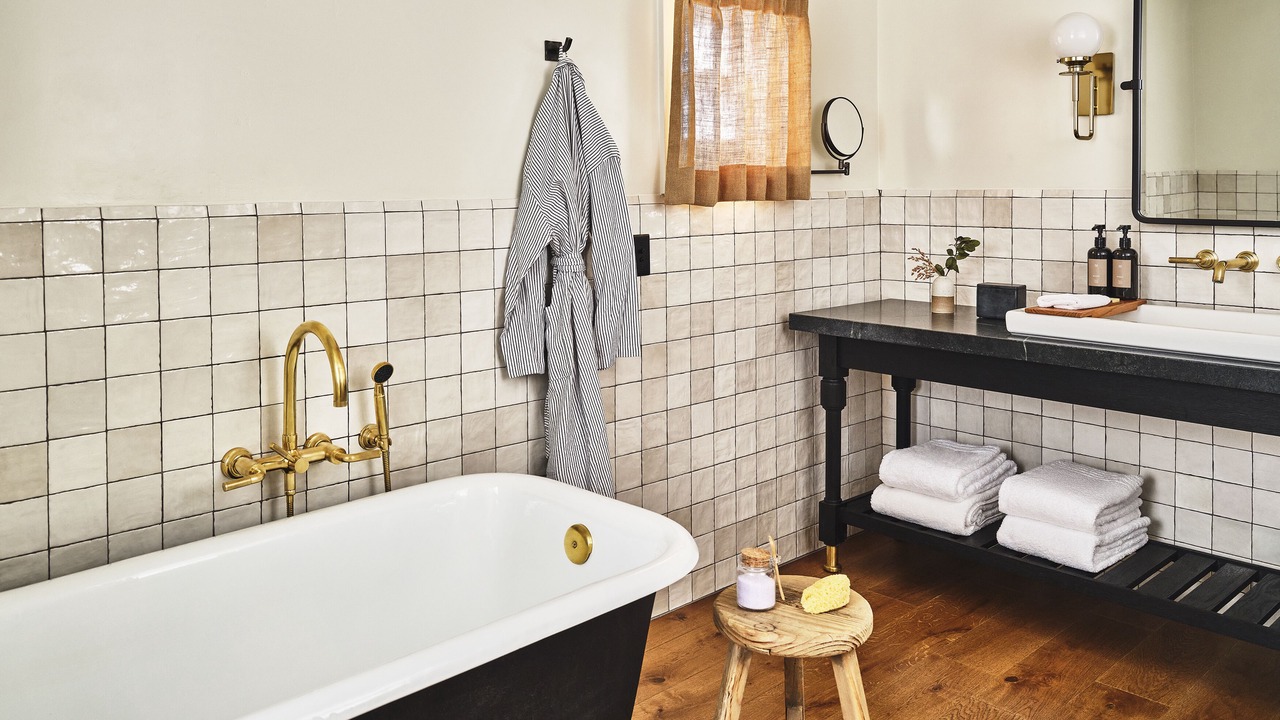 Photo of Bathroom in Los Olivos