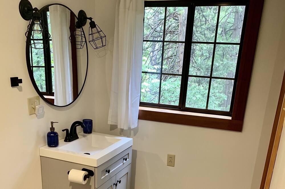 Photo of Bathroom in Sierra City