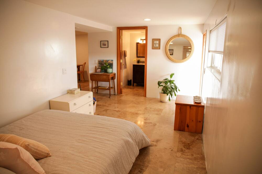Photo of Bedroom in Rancho Palos Verdes