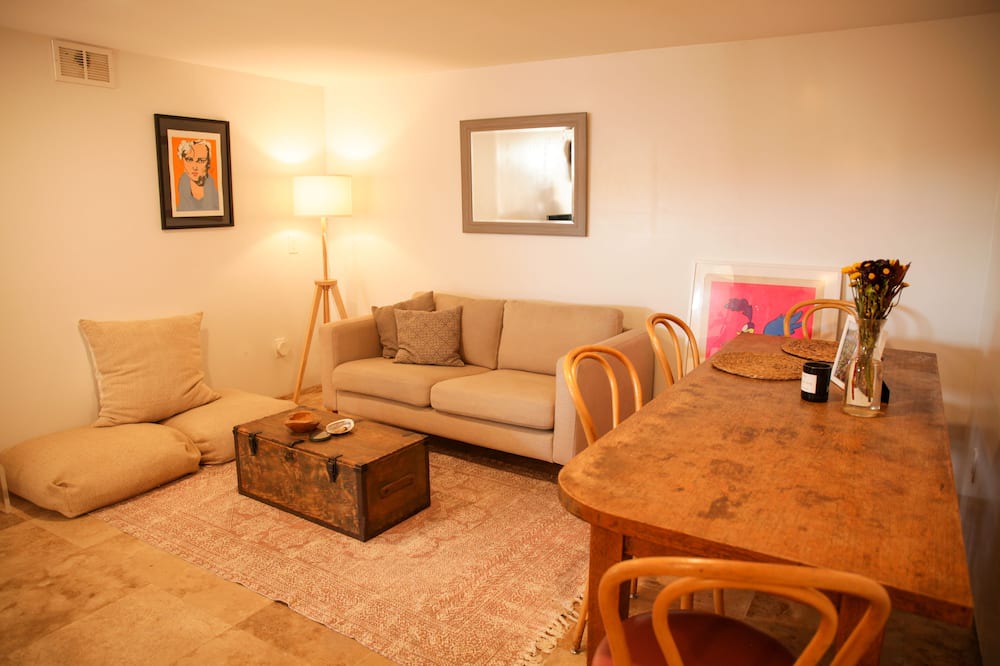 Photo of Livingroom in Rancho Palos Verdes