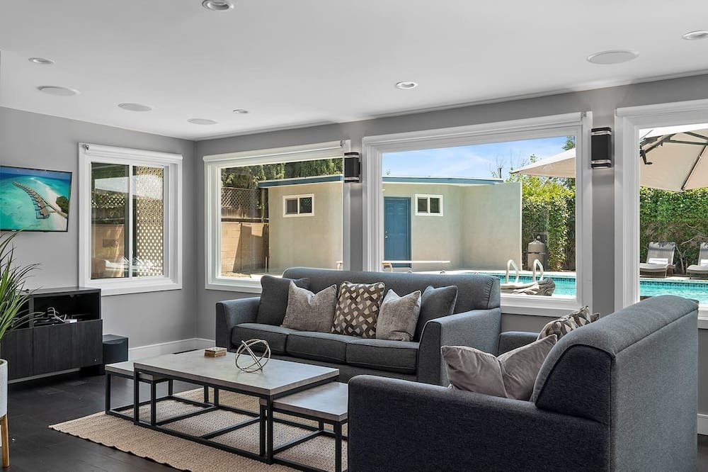 Photo of Bedroom in Canoga Park