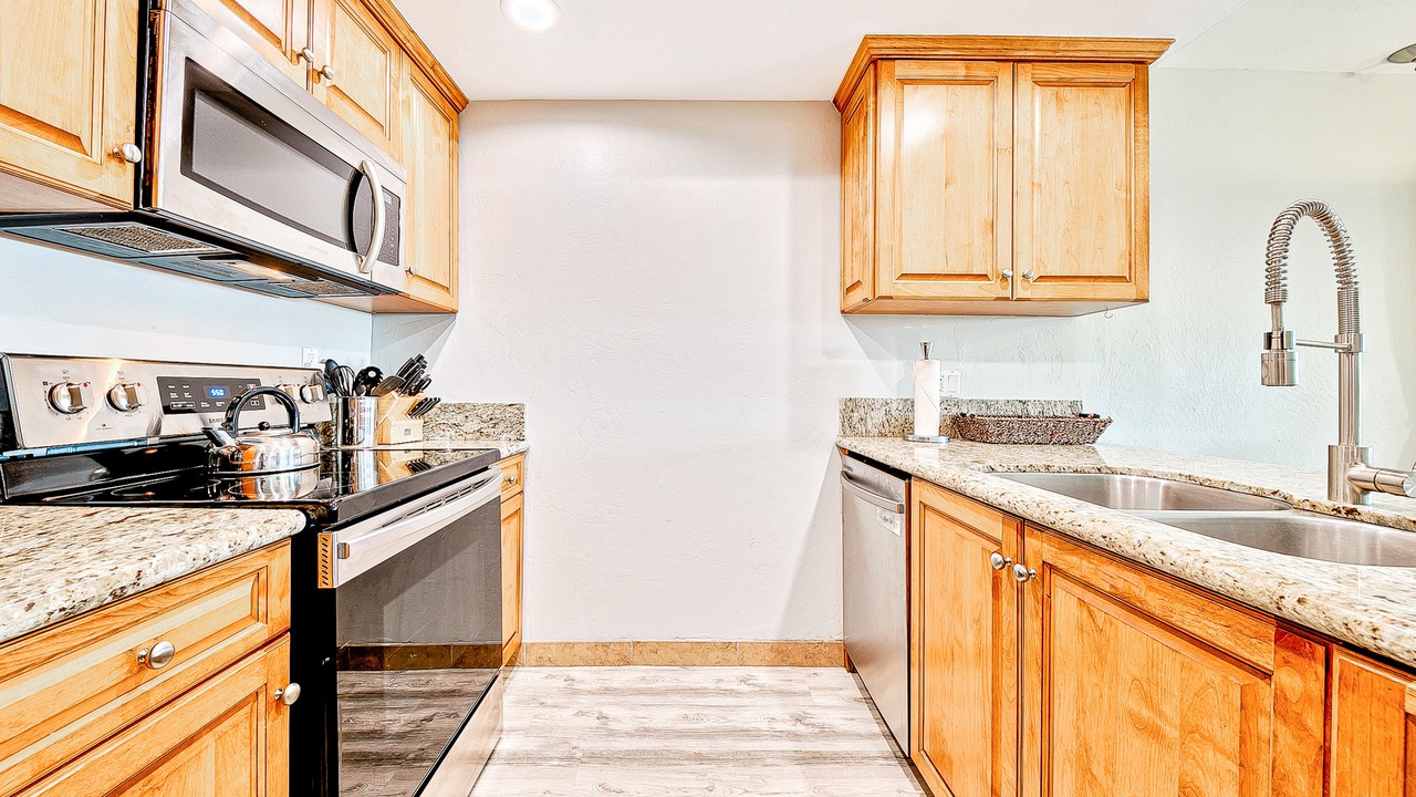 Photo of Kitchen in Balboa Peninsula