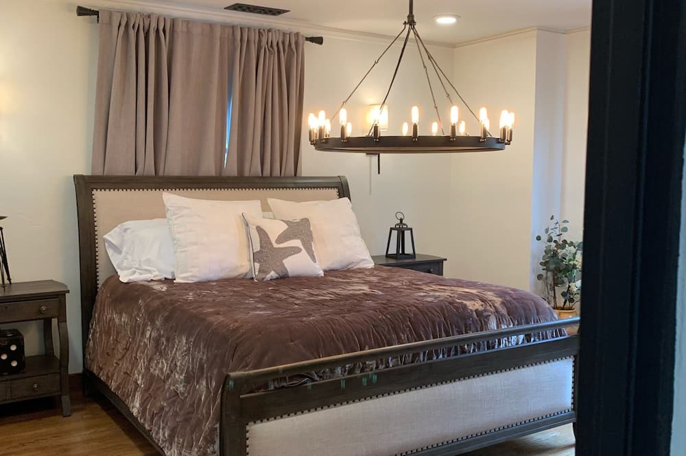 Photo of Bedroom in Sunset Cliffs