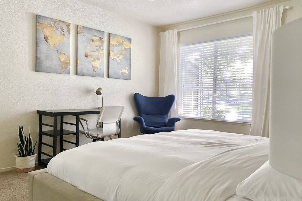 Photo of Bedroom in South Natomas
