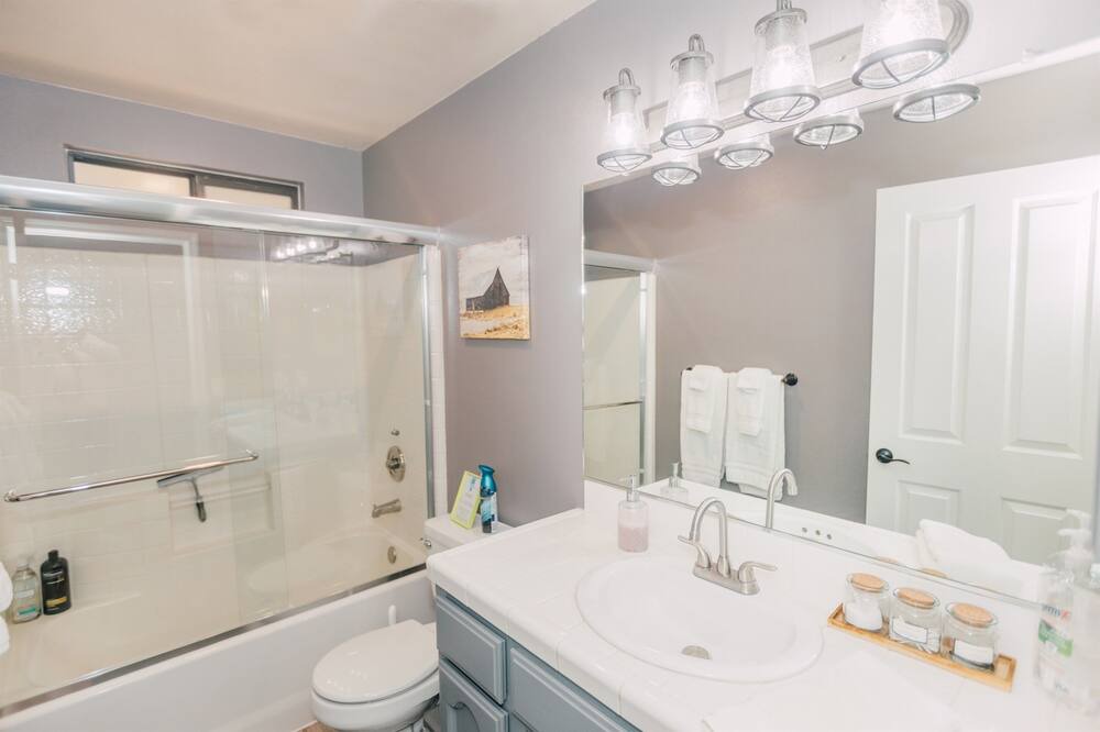 Photo of Bathroom in Templeton