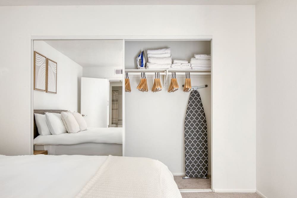 Photo of Bedroom in Los Feliz