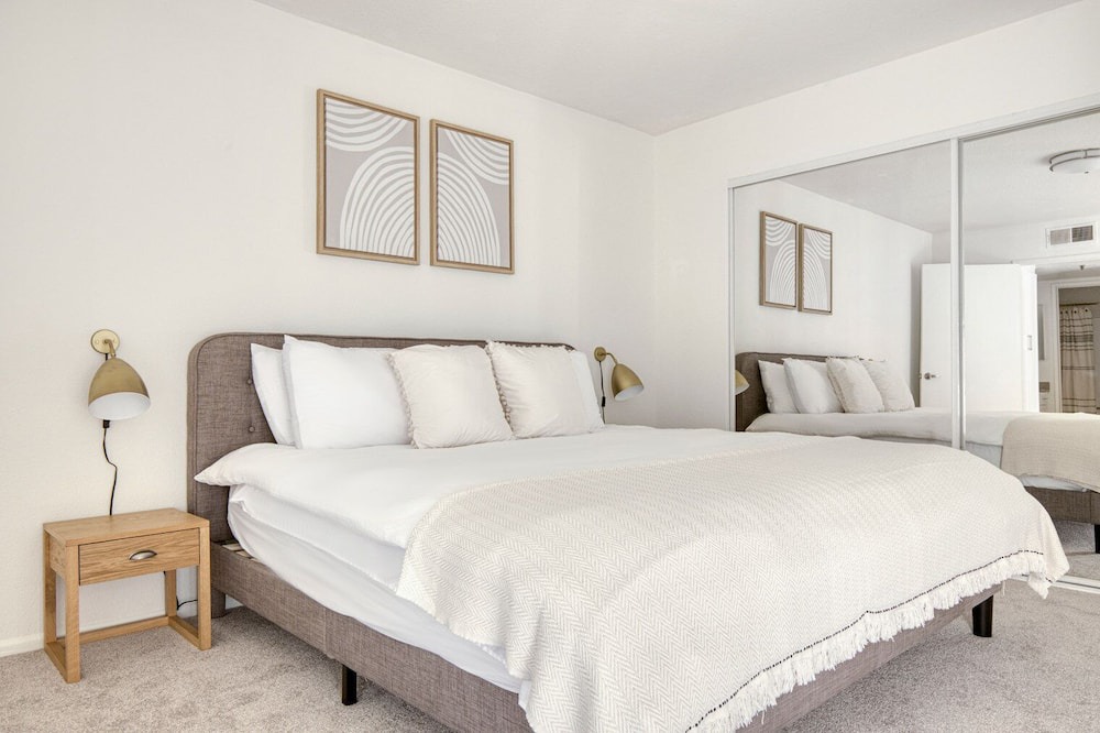 Photo of Bedroom in Los Feliz