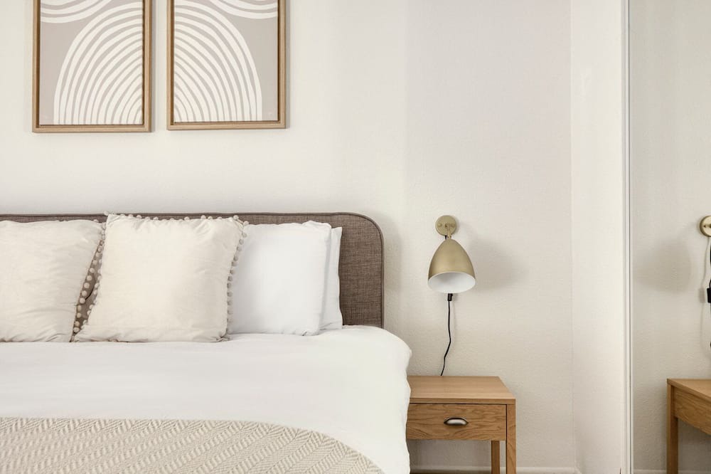 Photo of Bedroom in Los Feliz